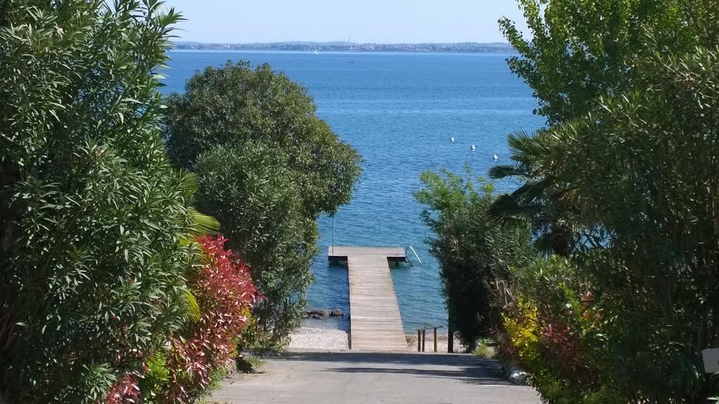 Campeggio Delle Rose Moniga del Garda Bagian luar foto