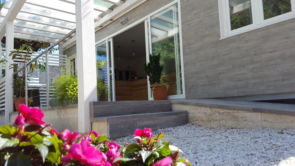 Campeggio Delle Rose Moniga del Garda Bagian luar foto